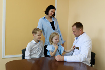 "`Array.title|replace:\