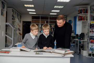 "`Array.title|replace:\