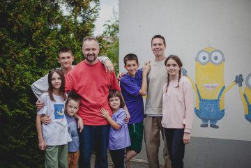 "`Array.title|replace:\