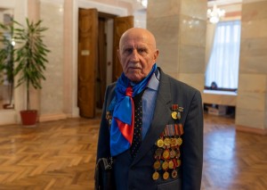 "`Array.title|replace:\