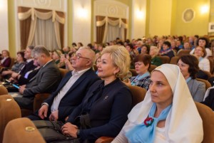 "`Array.title|replace:\